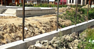 Фундамент под забор заказать в Славгороде - заливка фундамента для забора | от 1548 за п.м.